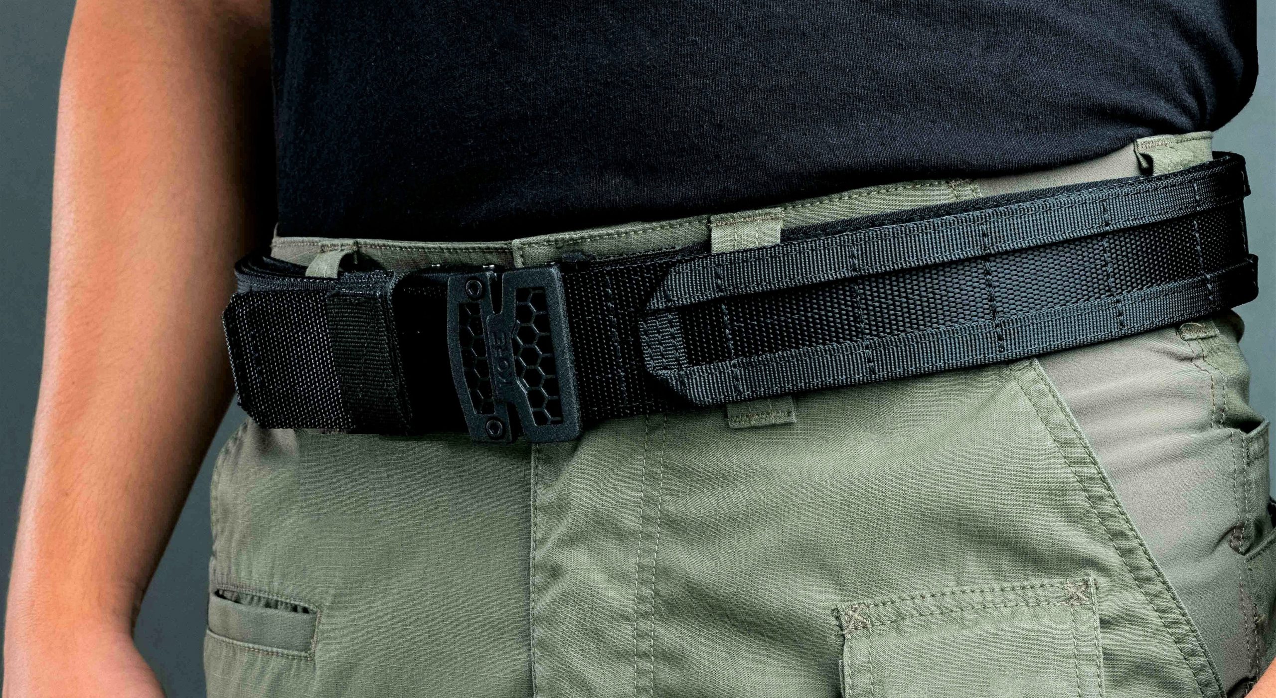 2 PIECE MOLLE BATTLE BELT – COYOTE - BLACK -GREEN – KORE ESSENTIALS - 9 -BattleBeltCURetouched2-scaled-1